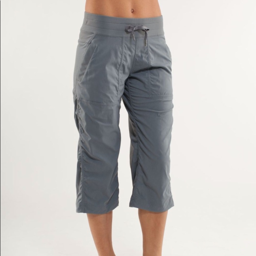 Lululemon Studio Crop Sz 6 Deep Indigo